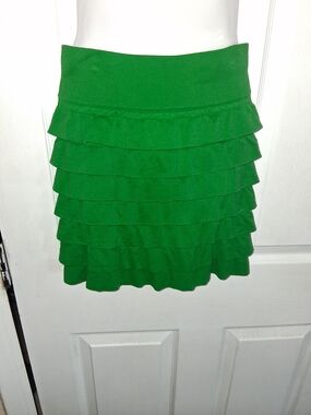 VINTAGE Y2K FGF Kelly Green Layered Ruffle Mini Skirt 🦋